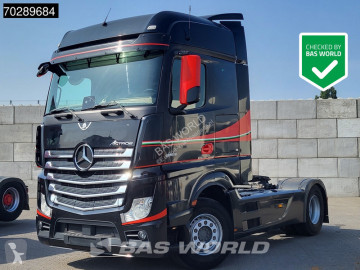 Traktor Mercedes