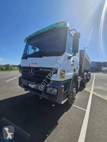 Traktor Mercedes