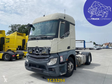 Traktor Mercedes