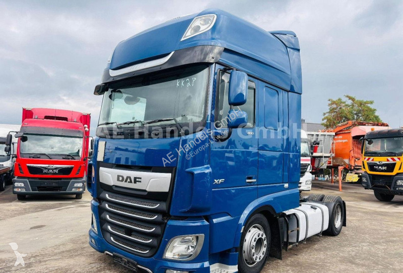 Traktor DAF XF 480