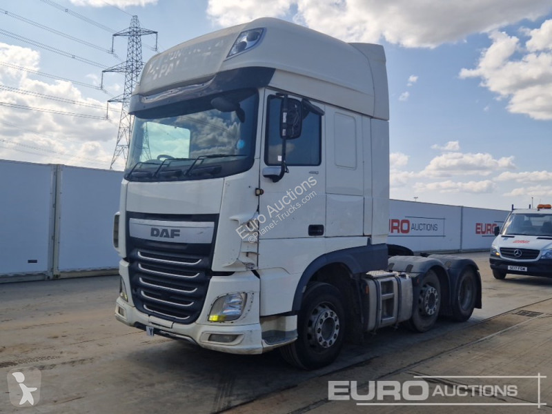 Tracteur XF460
