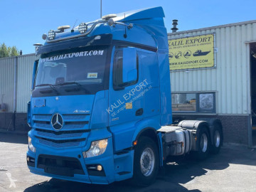 Traktor Mercedes