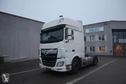 Cabeza tractora DAF