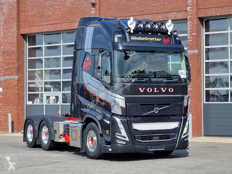 Traktor Volvo 13540 Globetrotterl XL 6x4 -...