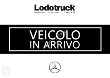 Traktor Mercedes