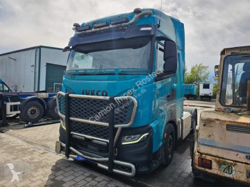 Cabeza tractora Iveco