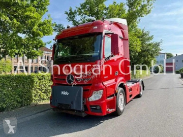 Traktor Mercedes