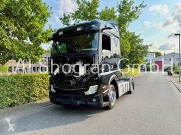 Tracteur Mercedes