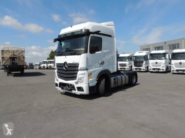 Traktor Mercedes