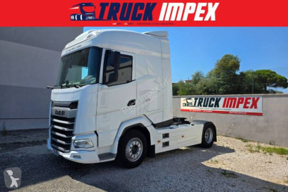 Traktor DAF XG 530