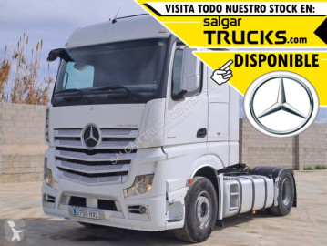 Cabeza tractora Mercedes
