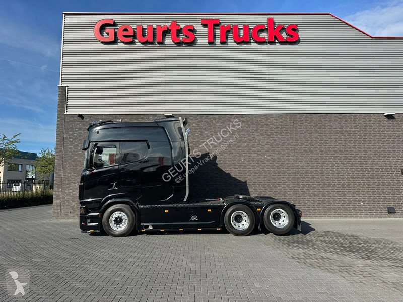 Traktor Scania S660 V8 6X2 ONGINE SPECIA...