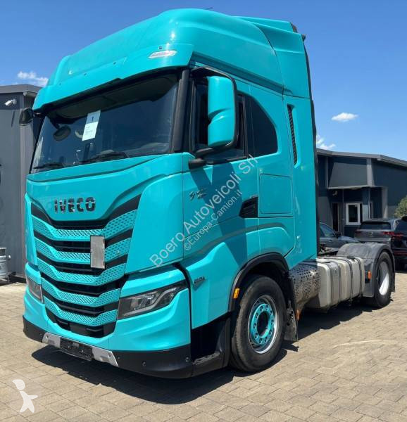 Traktor Iveco
