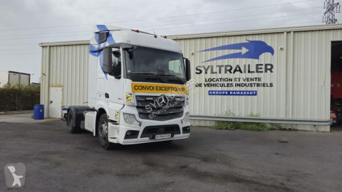 Traktor Mercedes