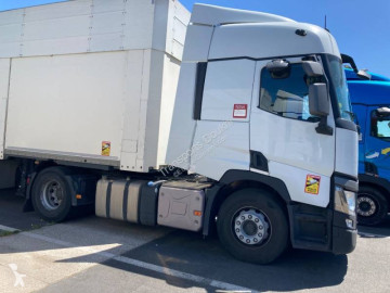 Traktor Renault