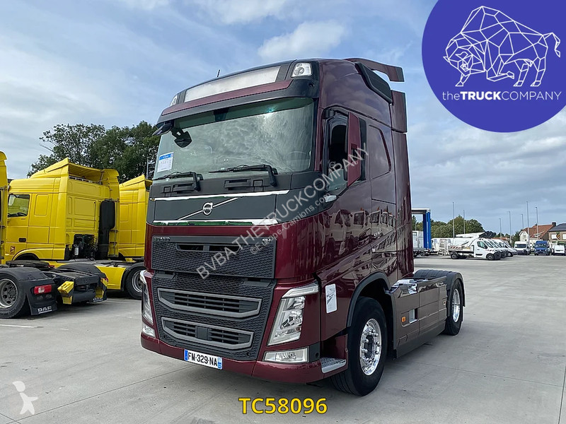 Traktor Volvo 500