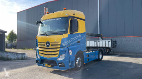 Traktor Mercedes