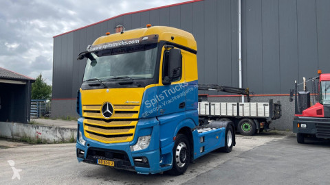 Traktor Mercedes