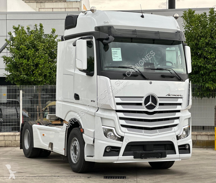 Traktor Mercedes 1851 LS