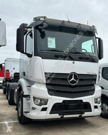 Traktor Mercedes ny