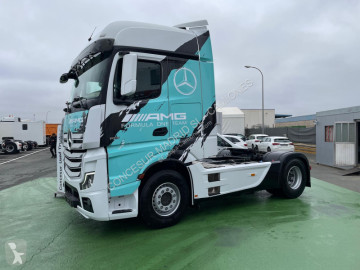 Cabeza tractora Mercedes nueva
