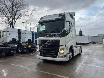 Cabeza tractora Volvo