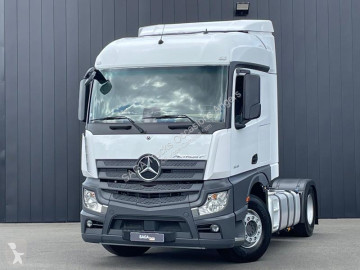 Traktor Mercedes