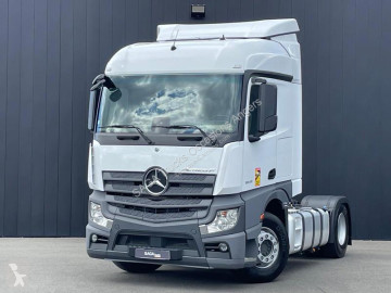 Traktor Mercedes
