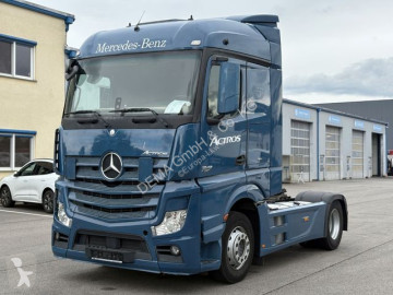 Traktor Mercedes