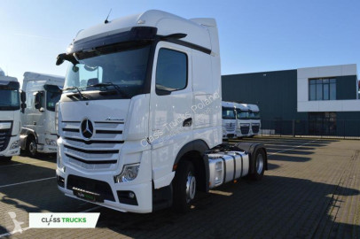 Cabeza tractora Mercedes