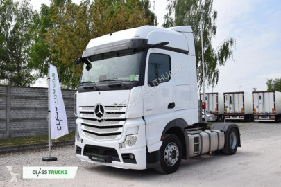 Cabeza tractora Mercedes