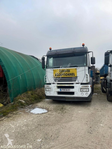 Traktor Iveco