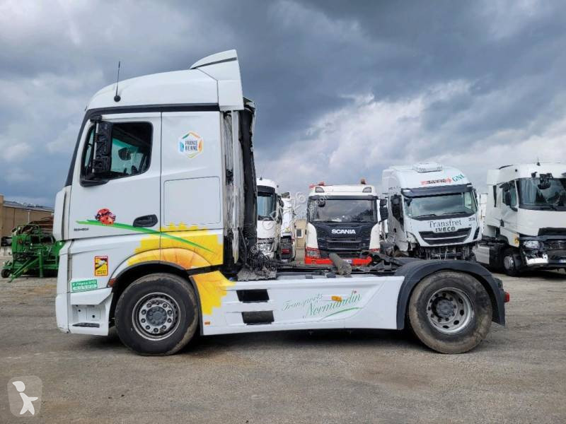 Traktor Mercedes