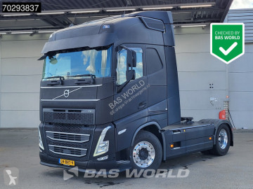 Cabeza tractora Volvo