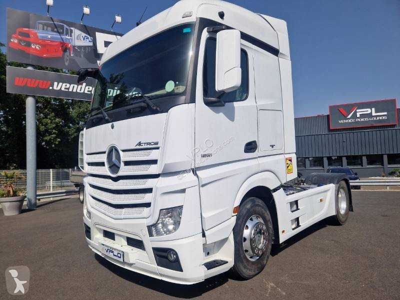Traktor Mercedes