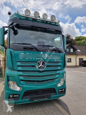 Traktor Mercedes