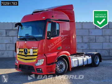 Cabeza tractora Mercedes