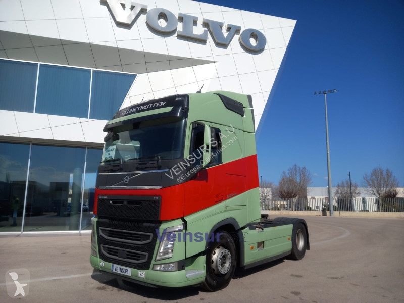 Traktor Volvo 4