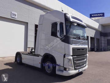 Cabeza tractora Volvo