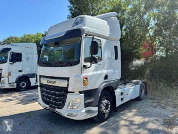Traktor DAF CF 450