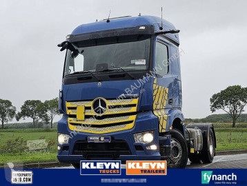 Traktor Mercedes
