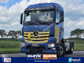 Traktor Mercedes