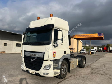 Traktor DAF CF 440