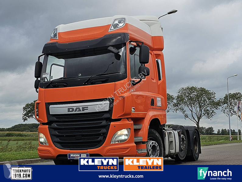 Traktor DAF 460 SPACECAB 6X2 RHD