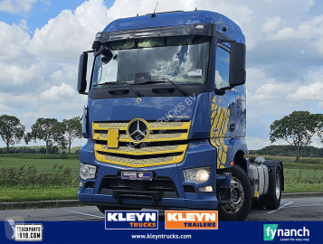 Traktor Mercedes