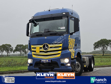 Traktor Mercedes