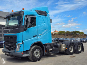 Cabeza tractora Volvo