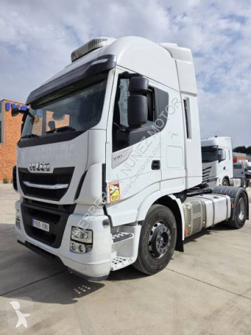 Cabeza tractora Iveco