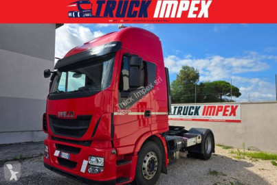Traktor Iveco