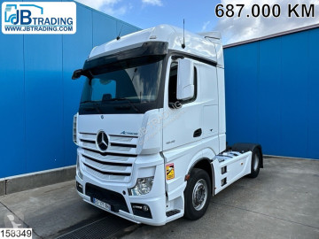 Traktor Mercedes